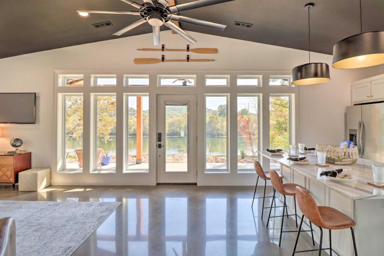 Modern Norfork House With Patio On White River! Kültér fotó