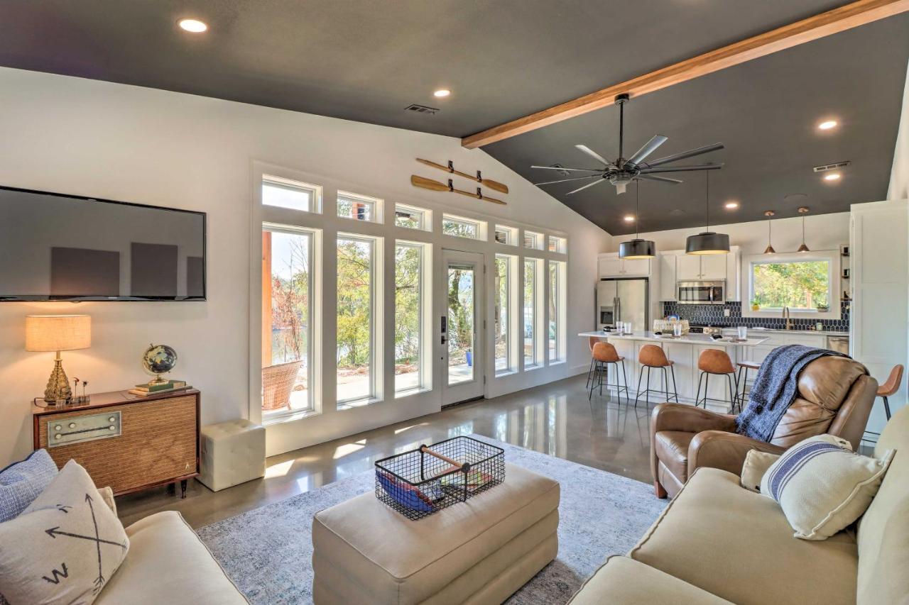 Modern Norfork House With Patio On White River! Kültér fotó
