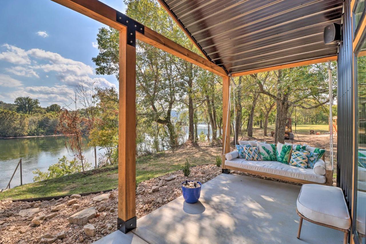Modern Norfork House With Patio On White River! Kültér fotó